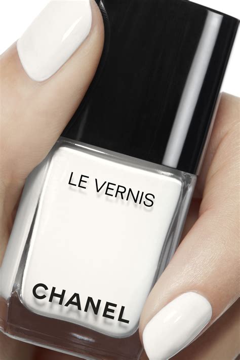 chanel 711 pure white|CHANEL Le Vernis 711 Pure White (Nail Colour) .